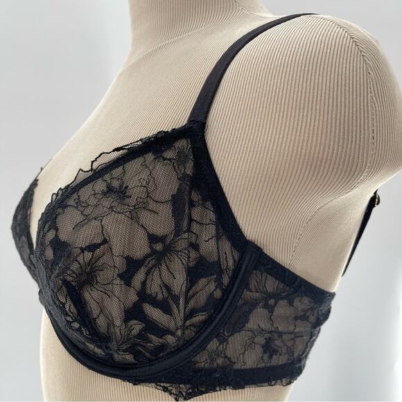 Victoria’s Secret Romantic Low Cut Demi Bra Feminine Black Lace Size 34D - Picture 4 of 10